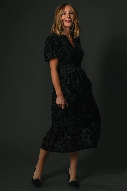 Bronwyn Velvet Dress | Black